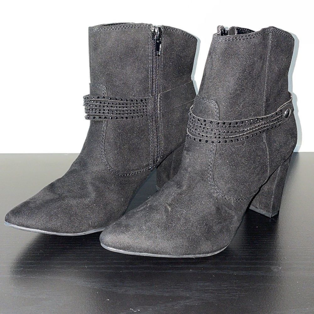 AM by Ann Marino Black Wilma Women's Faux Suede Leather Heeled Booties Size 6.5